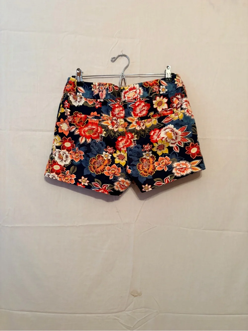 Floral Navy Loft LoHigh-Rise Women’s Shorts